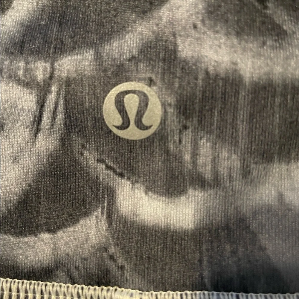 Lululemon wonder under pretty plume cropped 2 - Picture 5 of 8